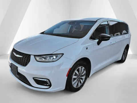 Another view of 2024 Chrysler Pacifica Hybrid Select for sale in Gallipolis, OH at Braden Chrysler Dodge Jeep Ram