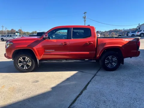 More photos of 2018 Toyota Tacoma TRD Sport at Braden Chrysler Dodge Jeep Ram, OH