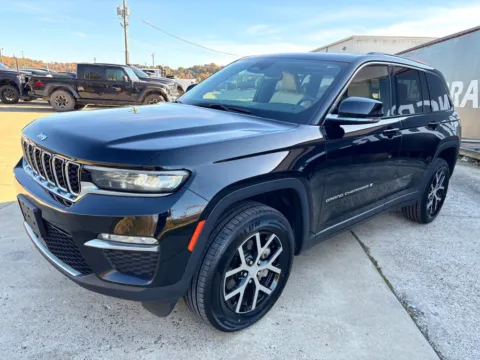 Another view of 2023 Jeep Grand Cherokee Limited for sale in Gallipolis, OH at Braden Chrysler Dodge Jeep Ram