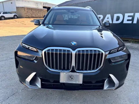 Photos of 2026 BMW X7 xDrive40i for sale in Gallipolis, OH at Braden Chrysler Dodge Jeep Ram