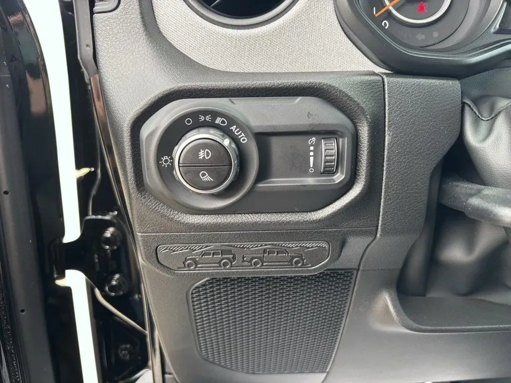2025 Jeep Gladiator Sport S - Photo 12
