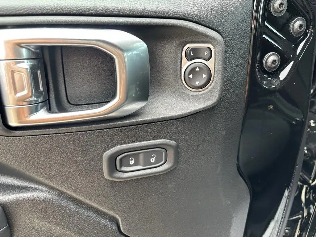2025 Jeep Gladiator Sport S - Photo 20