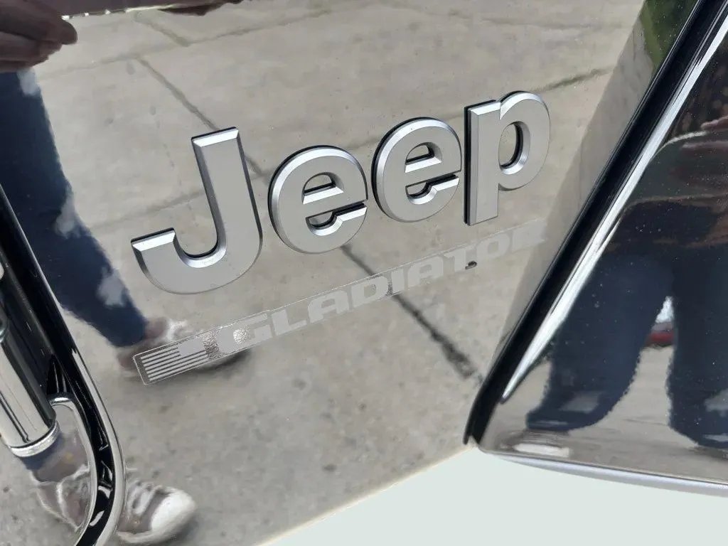 2025 Jeep Gladiator Sport S - Photo 9
