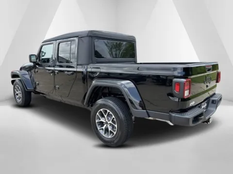 More photos of 2025 Jeep Gladiator Sport S at Braden Chrysler Dodge Jeep Ram, OH
