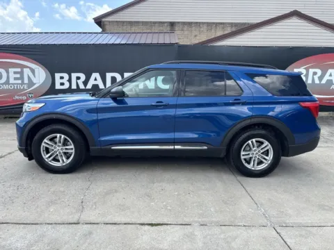 More photos of 2022 Ford Explorer XLT at Braden Chrysler Dodge Jeep Ram, OH