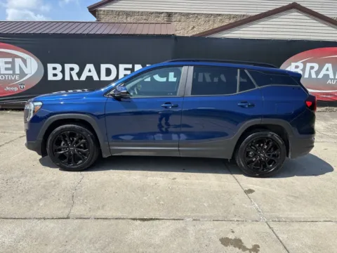 More photos of 2022 GMC Terrain SLE at Braden Chrysler Dodge Jeep Ram, OH