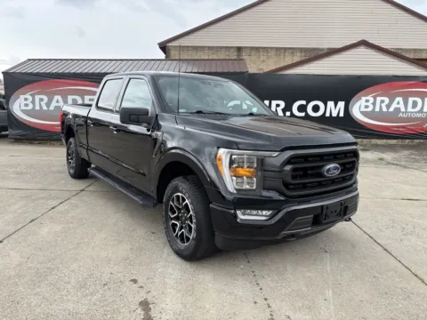 Black 2021 Ford F-150 XLT for sale in Gallipolis, OH