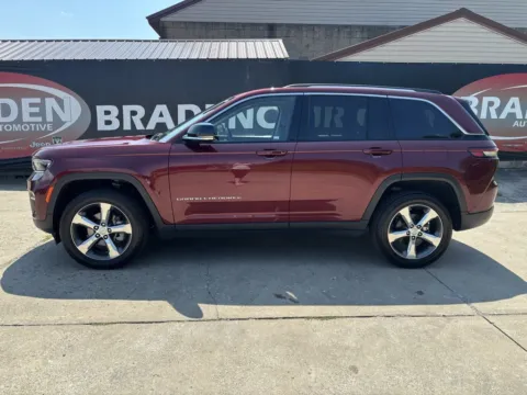 More photos of 2022 Jeep Grand Cherokee Limited at Braden Chrysler Dodge Jeep Ram, OH