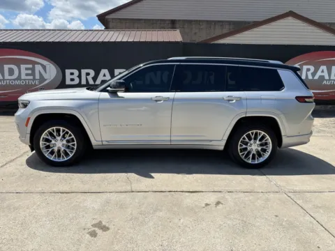 More photos of 2021 Jeep Grand Cherokee L Summit at Braden Chrysler Dodge Jeep Ram, OH