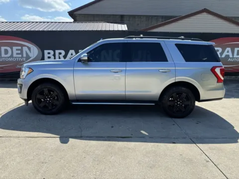 More photos of 2020 Ford Expedition XLT at Braden Chrysler Dodge Jeep Ram, OH
