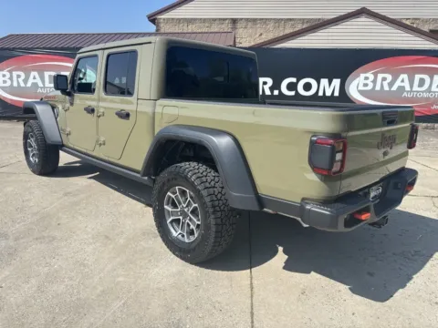 More photos of 2025 Jeep Gladiator Mojave at Braden Chrysler Dodge Jeep Ram, OH