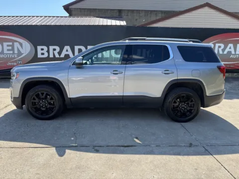 More photos of 2023 GMC Acadia SLE at Braden Chrysler Dodge Jeep Ram, OH
