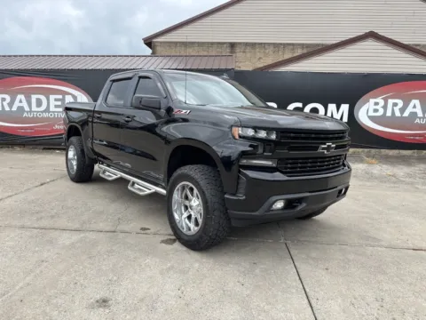 Black 2019 Chevrolet Silverado 1500 RST for sale in Gallipolis, OH