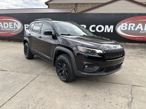 Black 2022 Jeep Cherokee X for sale in Gallipolis, OH