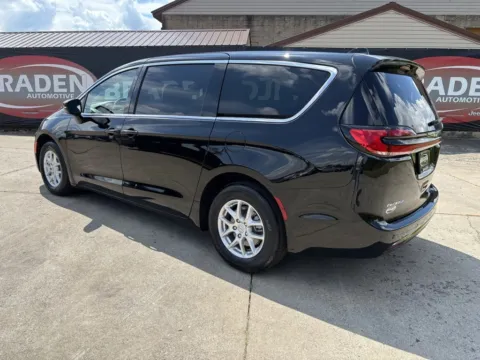 More photos of 2026 Chrysler Pacifica Select at Braden Chrysler Dodge Jeep Ram, OH