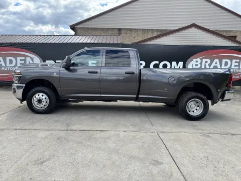 More photos of 2025 Ram 3500 Tradesman at Braden Chrysler Dodge Jeep Ram, OH