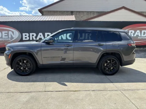 More photos of 2024 Jeep Grand Cherokee L Altitude at Braden Chrysler Dodge Jeep Ram, OH