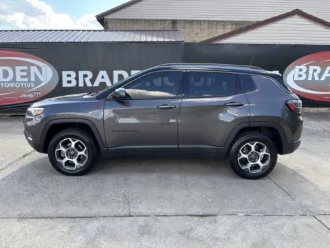 More photos of 2022 Jeep Compass Trailhawk at Braden Chrysler Dodge Jeep Ram, OH