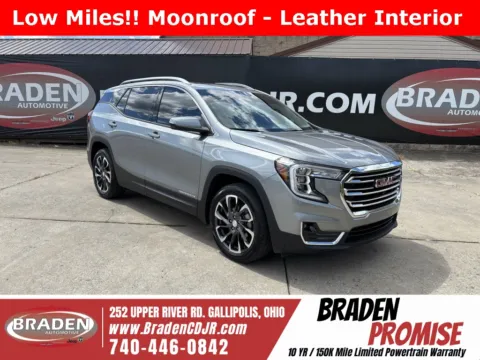 Gray 2024 GMC Terrain SLT for sale in Gallipolis, OH