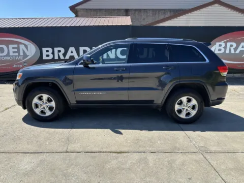 More photos of 2016 Jeep Grand Cherokee Laredo at Braden Chrysler Dodge Jeep Ram, OH