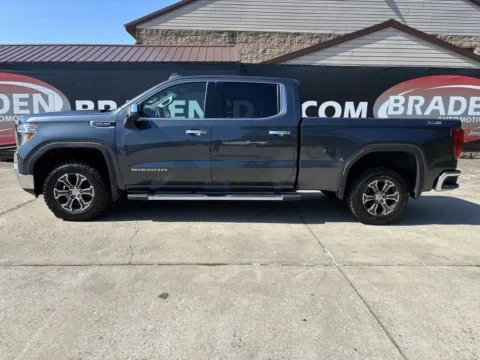 More photos of 2019 GMC Sierra 1500 SLT at Braden Chrysler Dodge Jeep Ram, OH