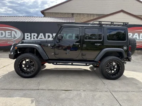 More photos of 2017 Jeep Wrangler Unlimited Rubicon at Braden Chrysler Dodge Jeep Ram, OH