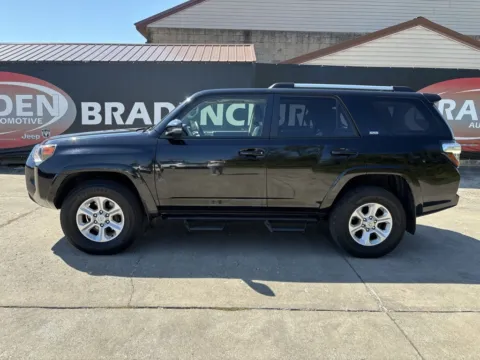 More photos of 2019 Toyota 4Runner SR5 at Braden Chrysler Dodge Jeep Ram, OH