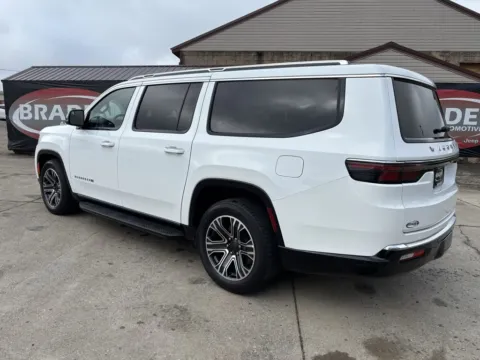 More photos of 2024 Jeep Wagoneer L Series II at Braden Chrysler Dodge Jeep Ram, OH