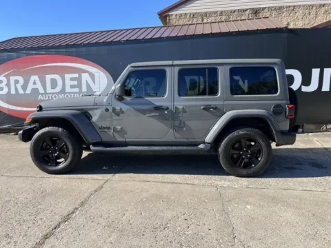 More photos of 2021 Jeep Wrangler Unlimited Sahara Altitude at Braden Chrysler Dodge Jeep Ram, OH