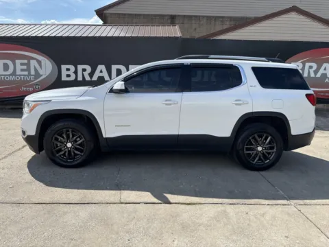 More photos of 2019 GMC Acadia SLT-1 at Braden Chrysler Dodge Jeep Ram, OH