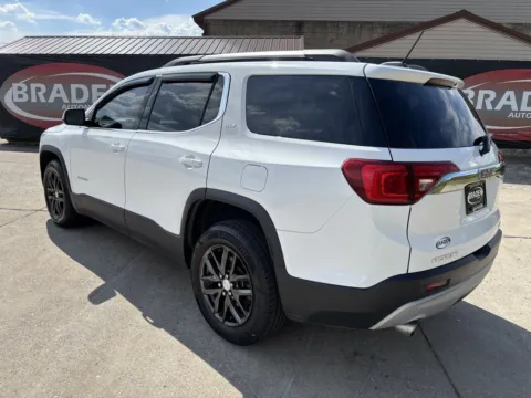 More photos of 2019 GMC Acadia SLT-1 at Braden Chrysler Dodge Jeep Ram, OH