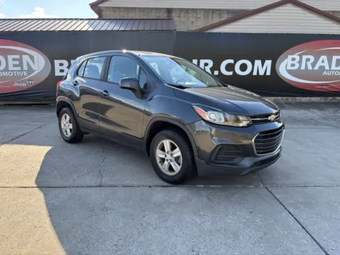 Gray 2020 Chevrolet Trax LS for sale in Gallipolis, OH