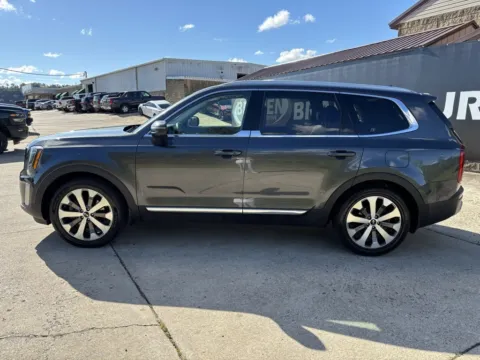 More photos of 2020 Kia Telluride EX at Braden Chrysler Dodge Jeep Ram, OH
