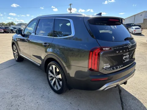 More photos of 2020 Kia Telluride EX at Braden Chrysler Dodge Jeep Ram, OH