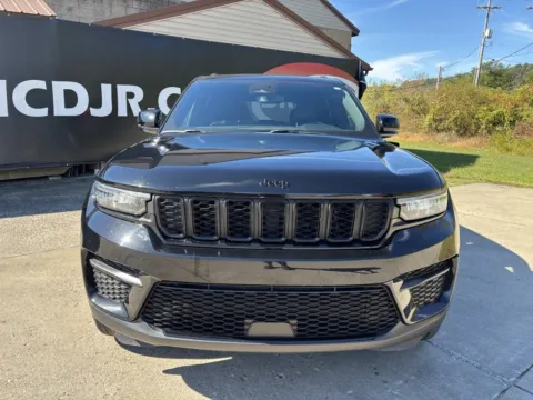 Photos of 2023 Jeep Grand Cherokee Altitude for sale in Gallipolis, OH at Braden Chrysler Dodge Jeep Ram