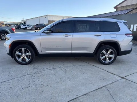 More photos of 2022 Jeep Grand Cherokee L Limited at Braden Chrysler Dodge Jeep Ram, OH