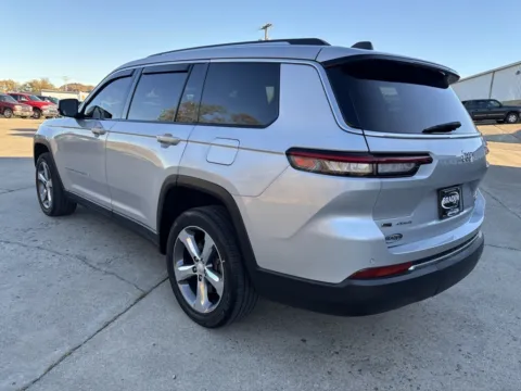 More photos of 2022 Jeep Grand Cherokee L Limited at Braden Chrysler Dodge Jeep Ram, OH