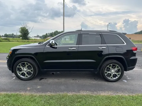 More photos of 2022 Jeep Grand Cherokee WK Limited at Braden Chrysler Dodge Jeep Ram, OH