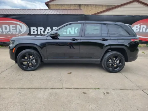 More photos of 2025 Jeep Grand Cherokee Altitude X at Braden Chrysler Dodge Jeep Ram, OH