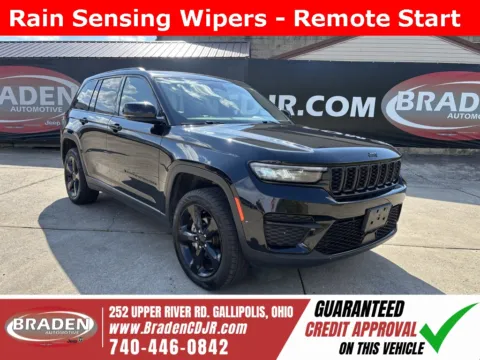 Black 2023 Jeep Grand Cherokee Altitude for sale in Gallipolis, OH