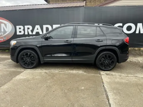More photos of 2019 GMC Terrain SLT at Braden Chrysler Dodge Jeep Ram, OH
