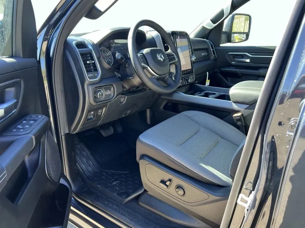 2026 RAM 1500 Big Horn/Lone Star - Photo 11