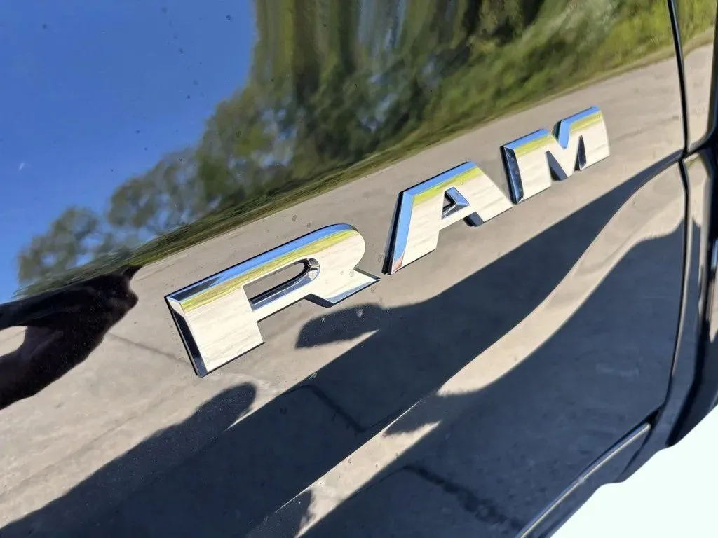 2026 RAM 1500 Big Horn/Lone Star - Photo 9