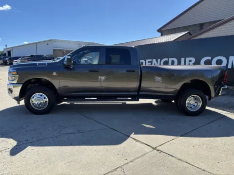More photos of 2026 Ram 3500 Tradesman at Braden Chrysler Dodge Jeep Ram, OH