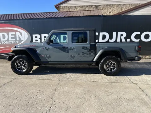 More photos of 2025 Jeep Gladiator Rubicon at Braden Chrysler Dodge Jeep Ram, OH