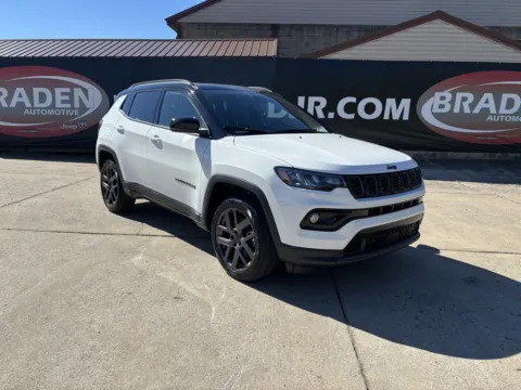 White 2026 Jeep Compass Limited for sale in Gallipolis, OH