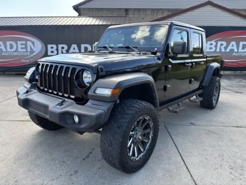 Another view of 2022 Jeep Gladiator Sport for sale in Gallipolis, OH at Braden Chrysler Dodge Jeep Ram
