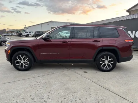 More photos of 2025 Jeep Grand Cherokee L Limited at Braden Chrysler Dodge Jeep Ram, OH