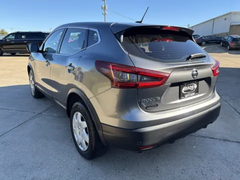 More photos of 2020 Nissan Rogue Sport S at Braden Chrysler Dodge Jeep Ram, OH