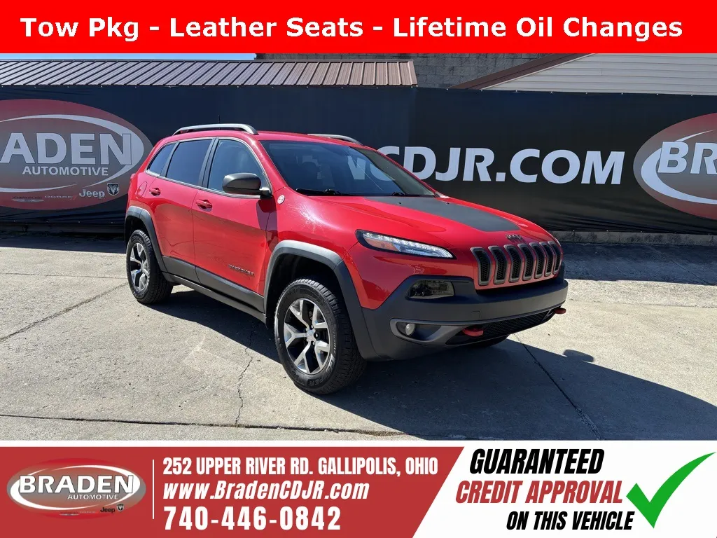 Red 2017 Jeep Cherokee Trailhawk for sale in Gallipolis, OH